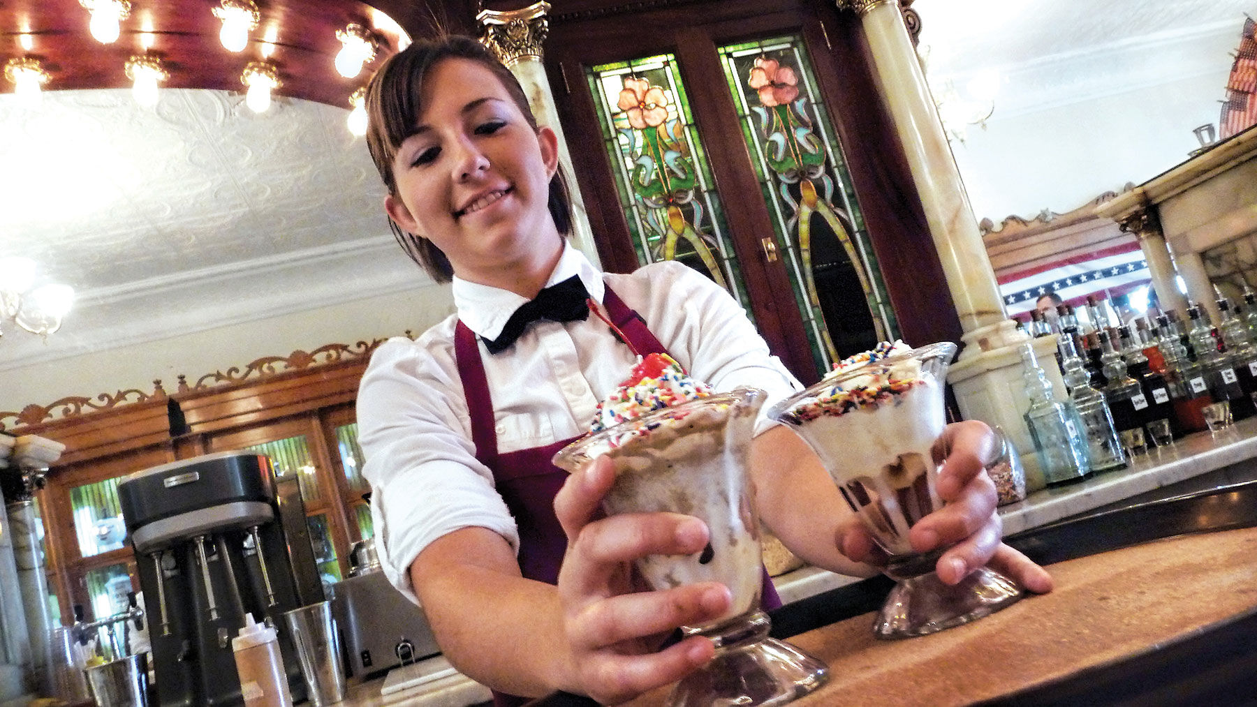 columbuszaharakos-servers-credit-Don-Nissen-CAVC.jpg